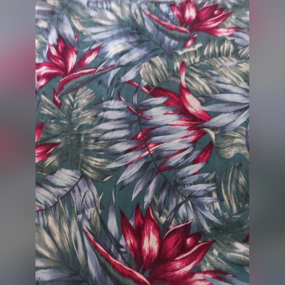 LOLË t-shirt - Picture 3 of 11